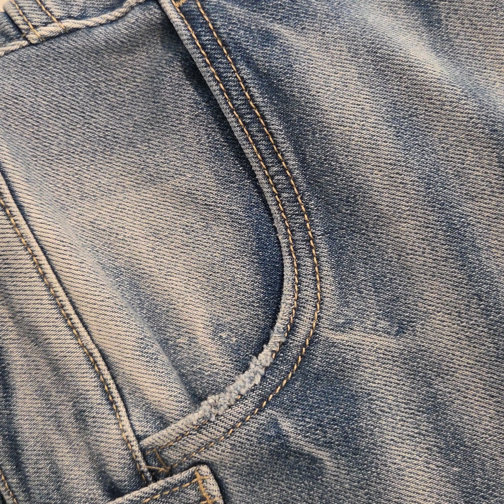 Lovervet Straight Leg Light Wash Jeans - Picture 5 of 15